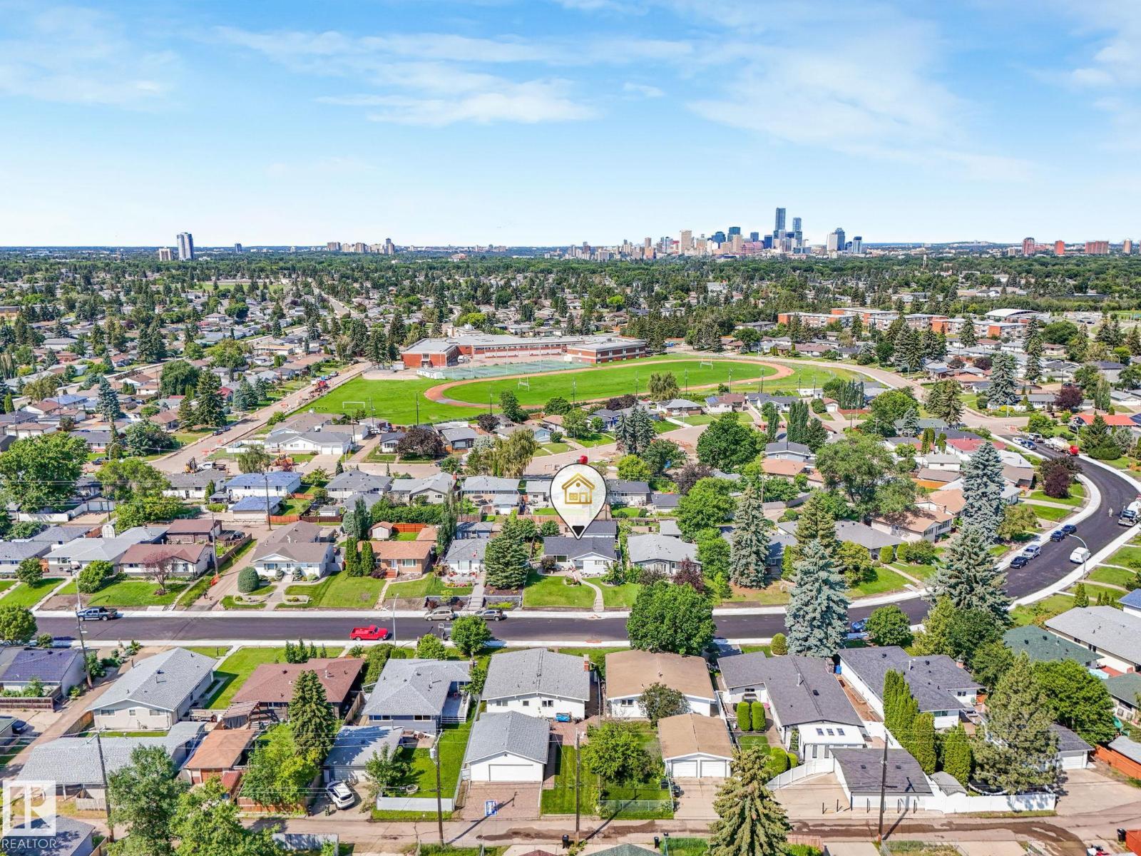9528 54 ST NW - 15