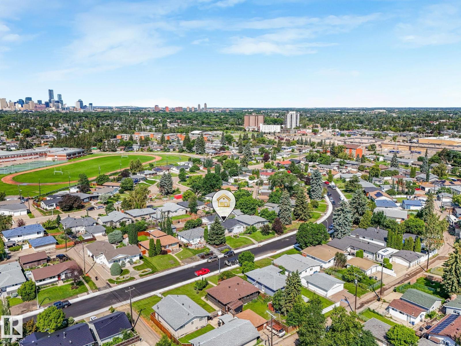 9528 54 ST NW - 16