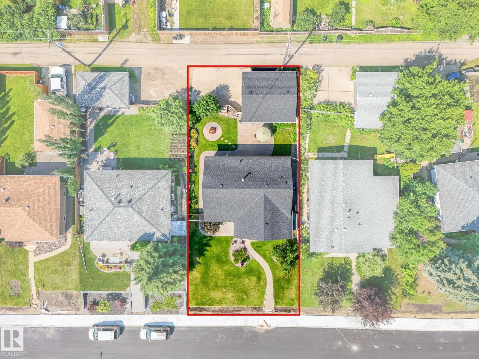 9528 54 ST NW - 21