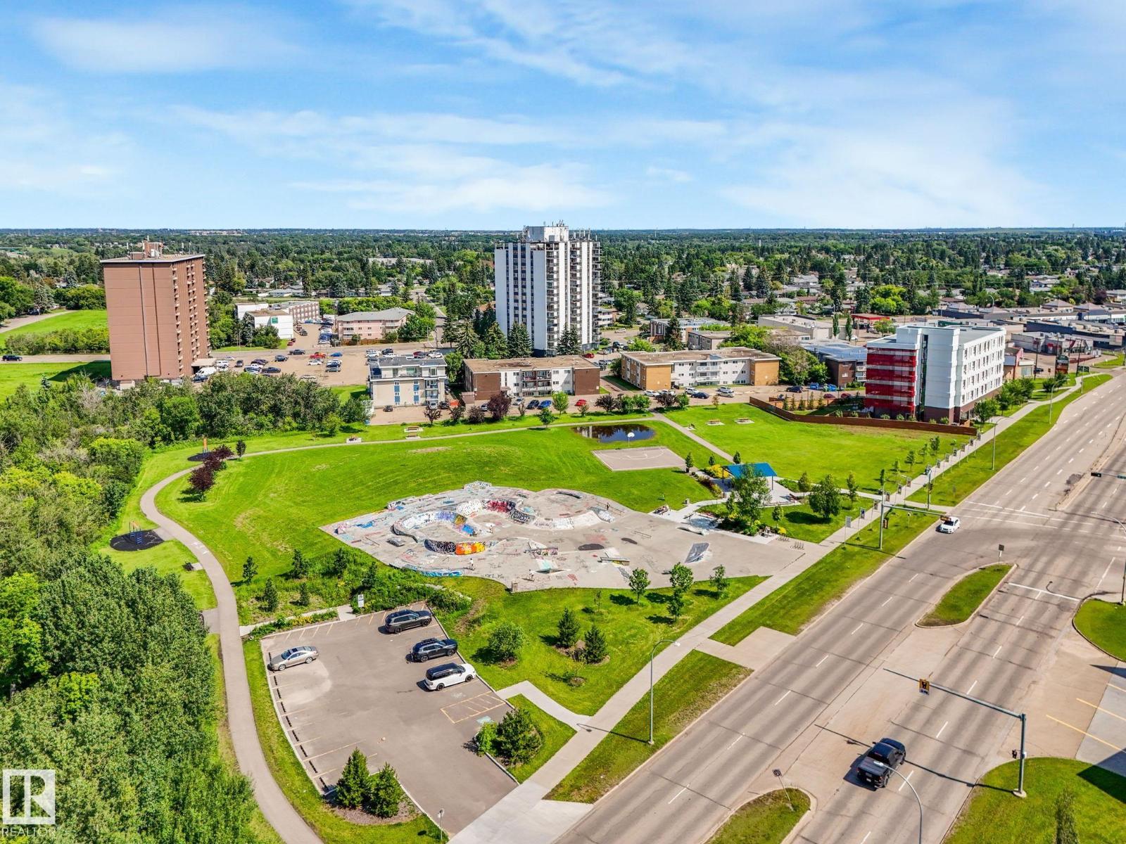 9528 54 ST NW - 28