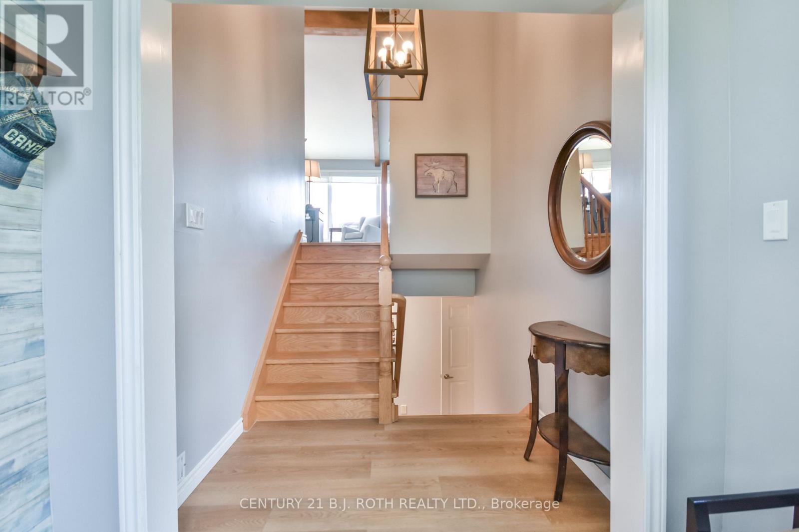 3371 LAKE ST. GEORGE BOULEVARD - 21