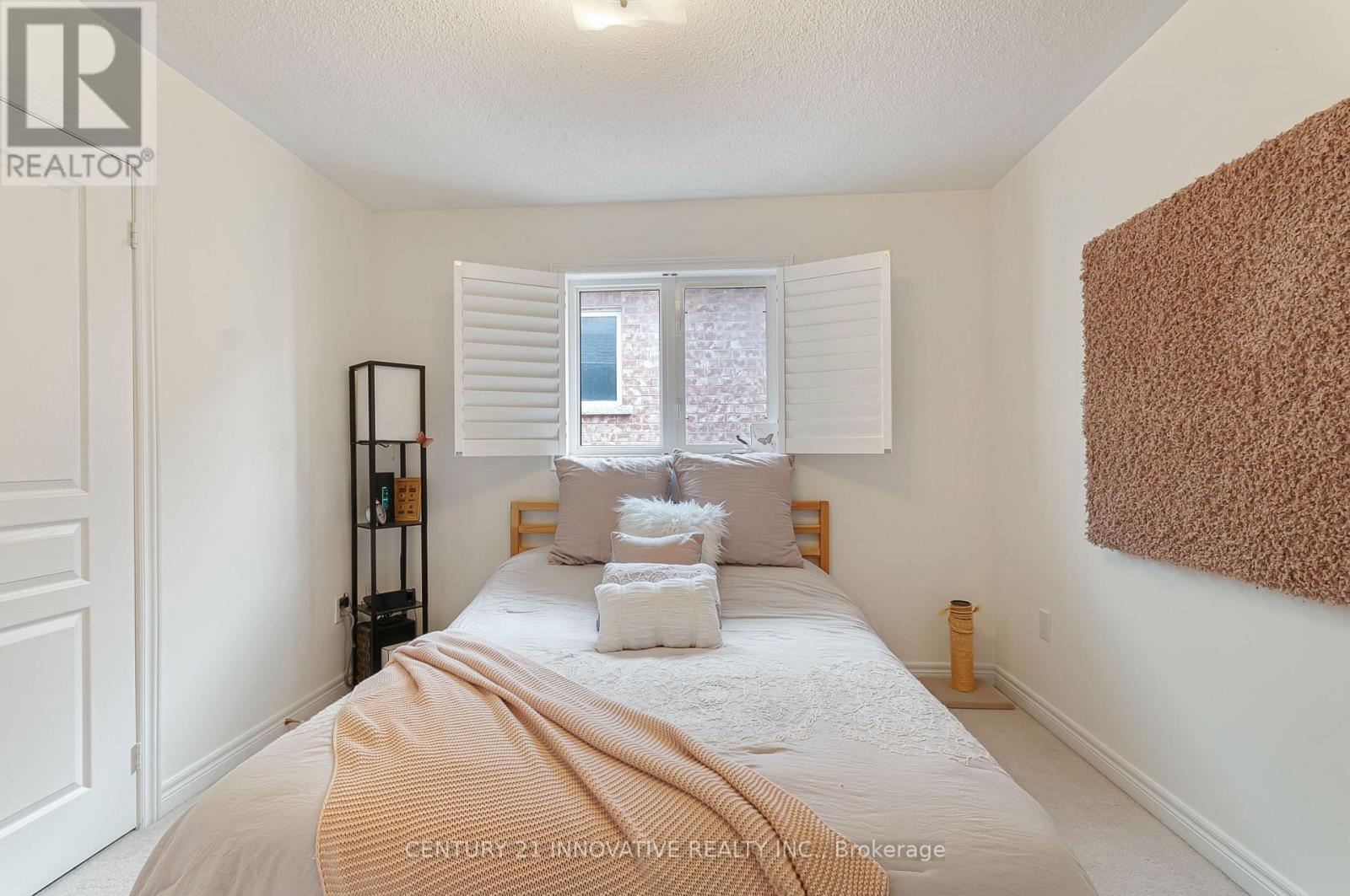 92 RIVERWALK DRIVE - 24