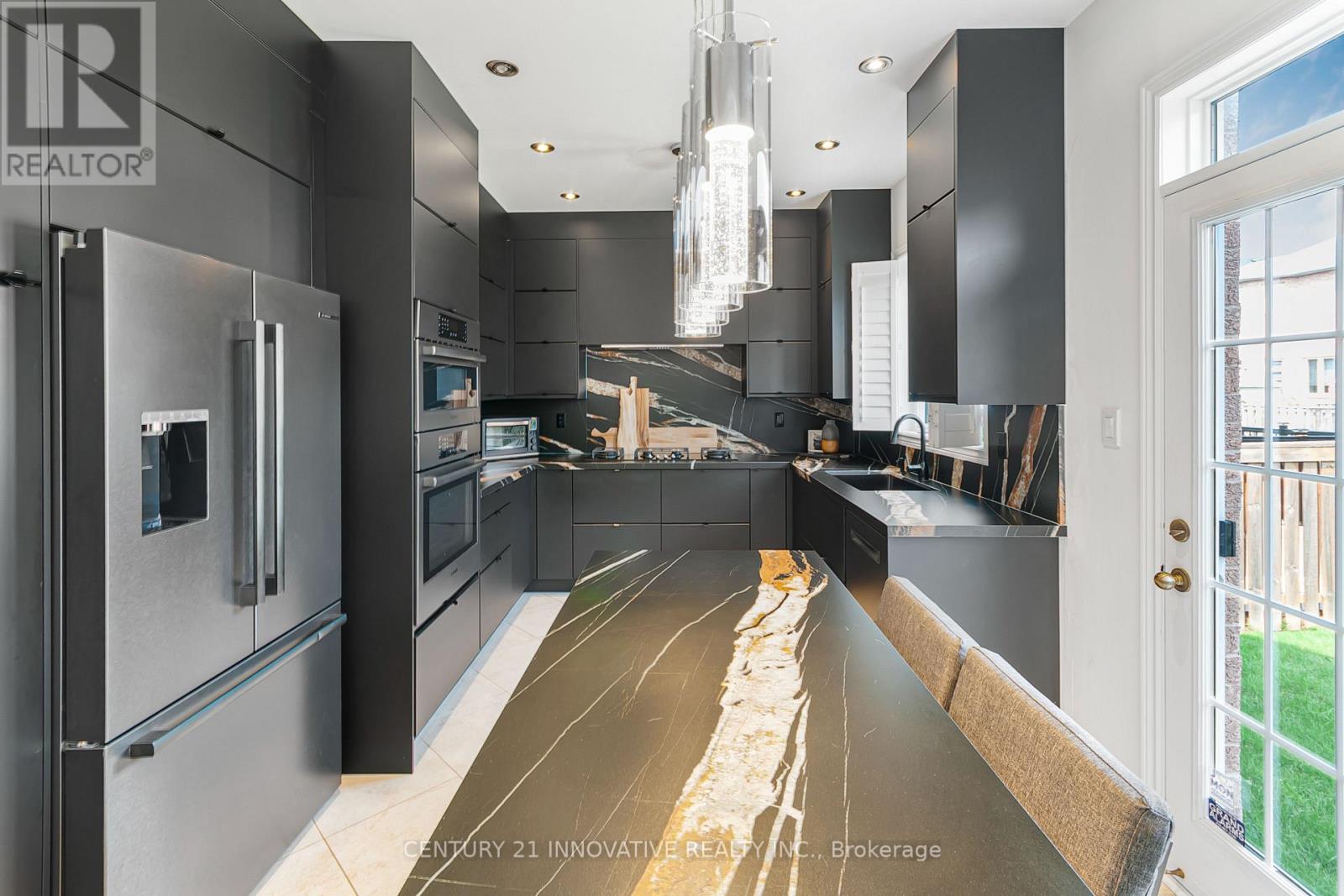 92 RIVERWALK DRIVE - 21