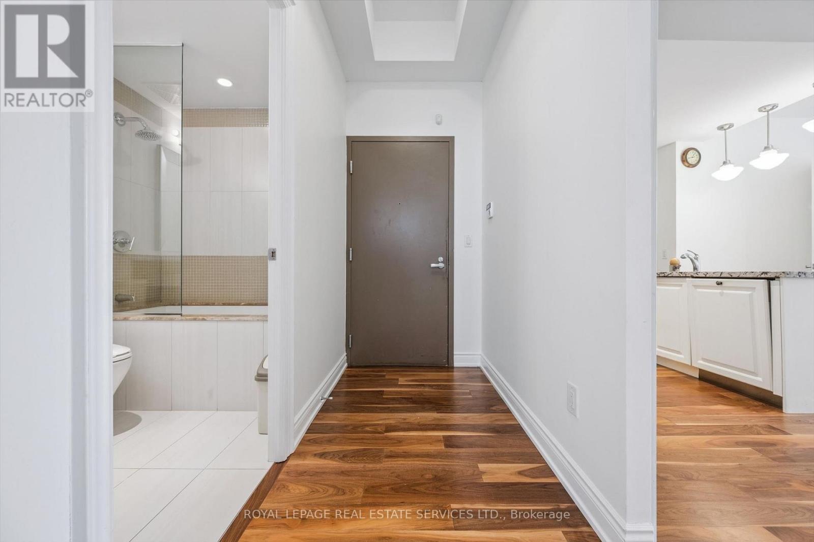 #122C 3500 LAKESHORE ROAD W - 10