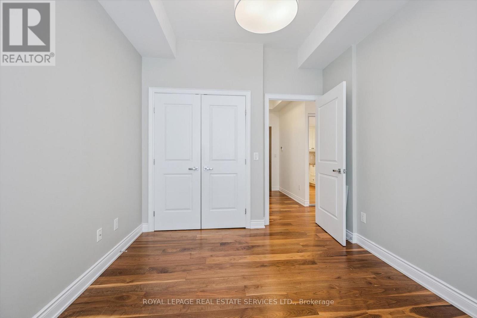#122C 3500 LAKESHORE ROAD W - 27