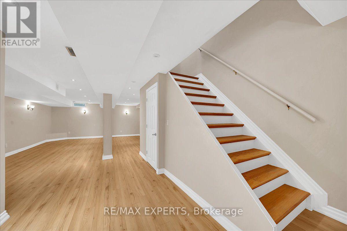 12 SILVERVALLEY DRIVE - 35