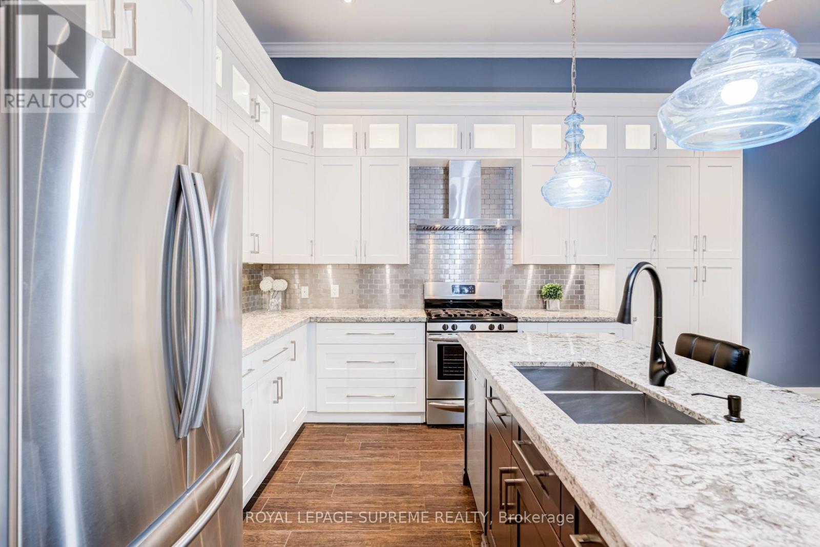46B STRATHNAIRN AVENUE - 12