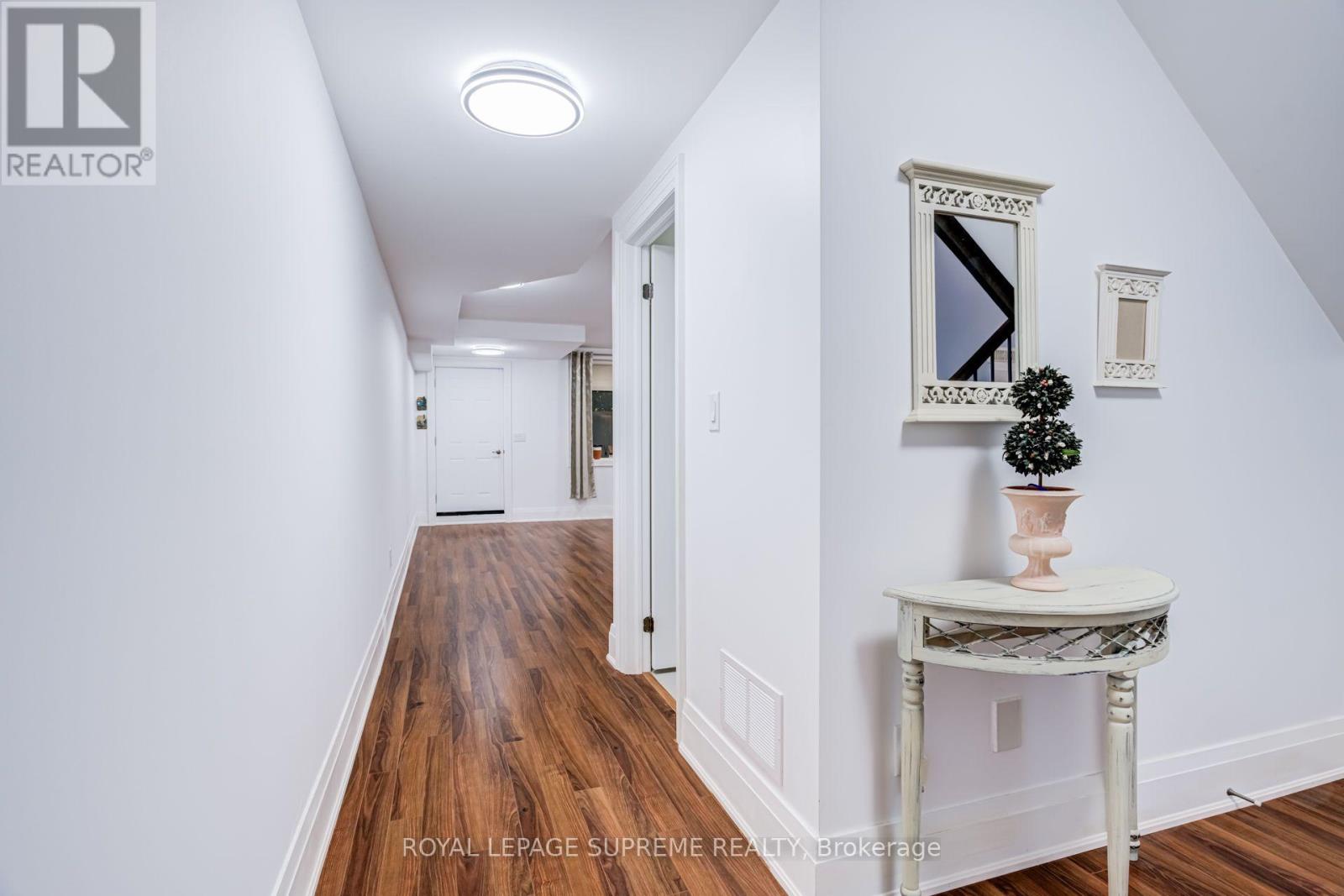 46B STRATHNAIRN AVENUE - 29