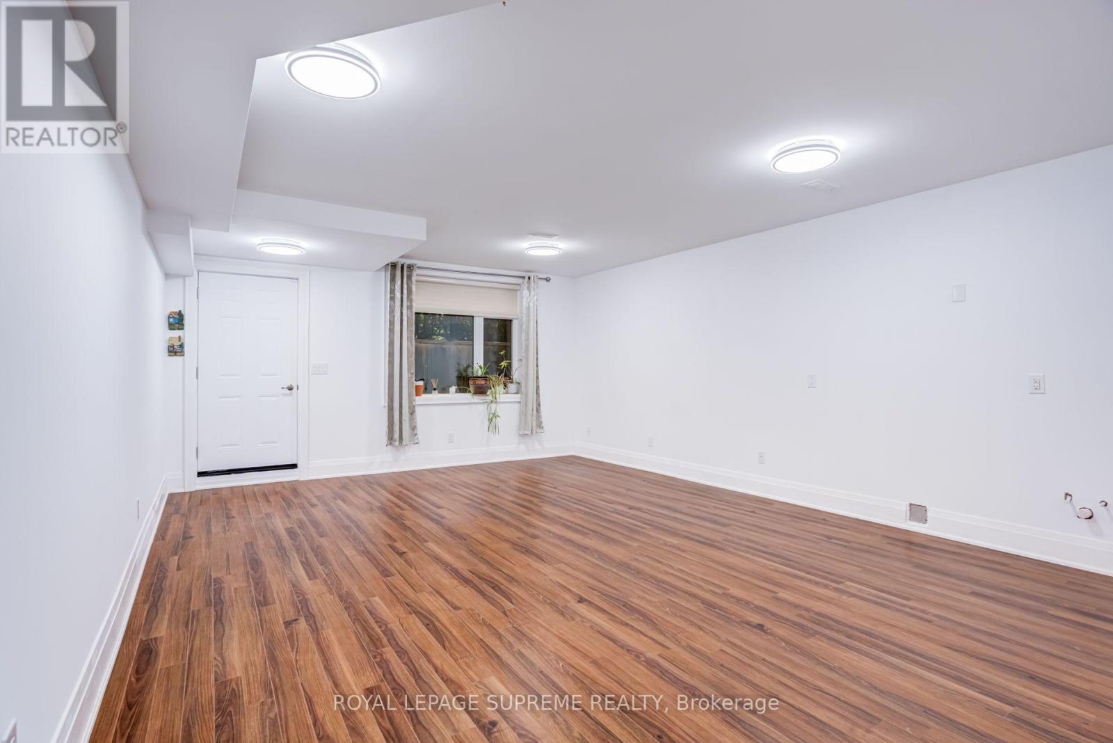 46B STRATHNAIRN AVENUE - 30