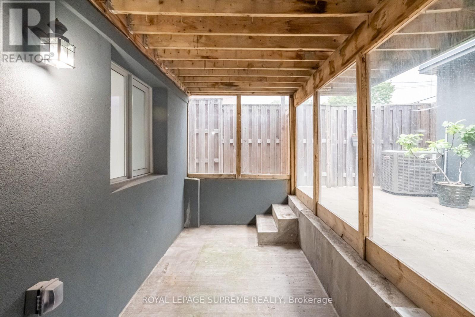 46B STRATHNAIRN AVENUE - 33