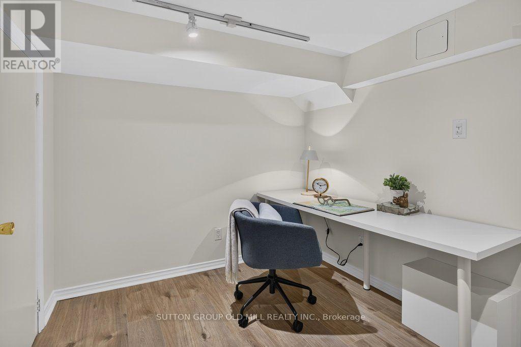 122 STRATH AVENUE - 24