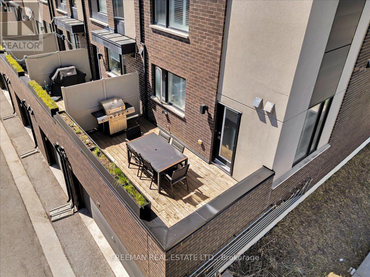17 LOCUST LODGE GARDENS - Image 7