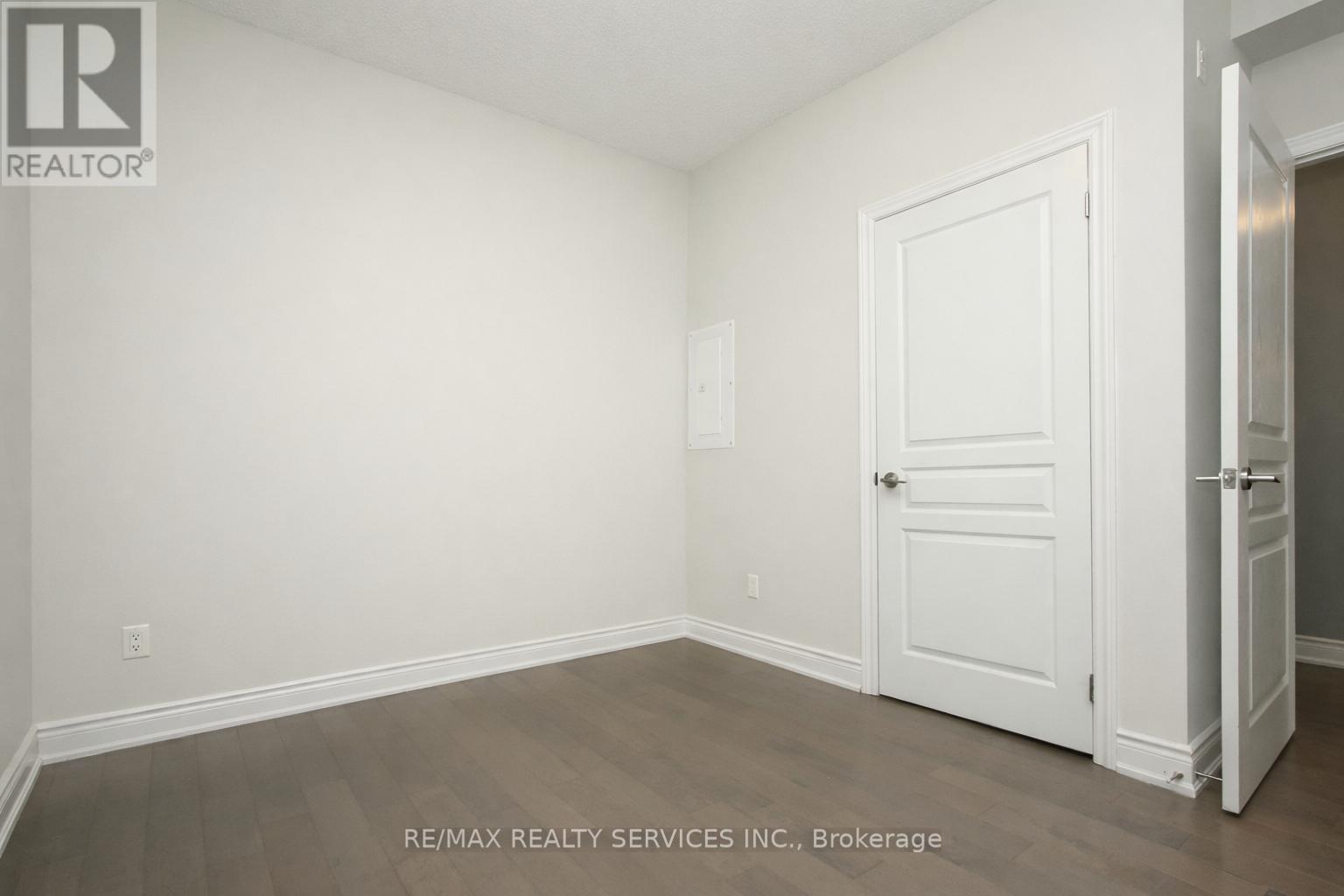 #133 3170 ERIN MILLS PARKWAY - 10