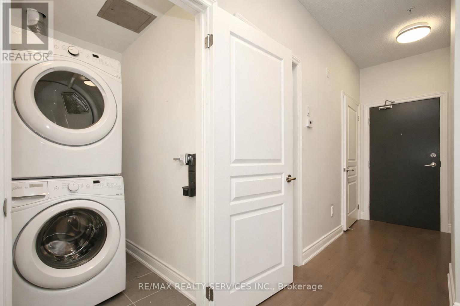 #133 3170 ERIN MILLS PARKWAY - 12