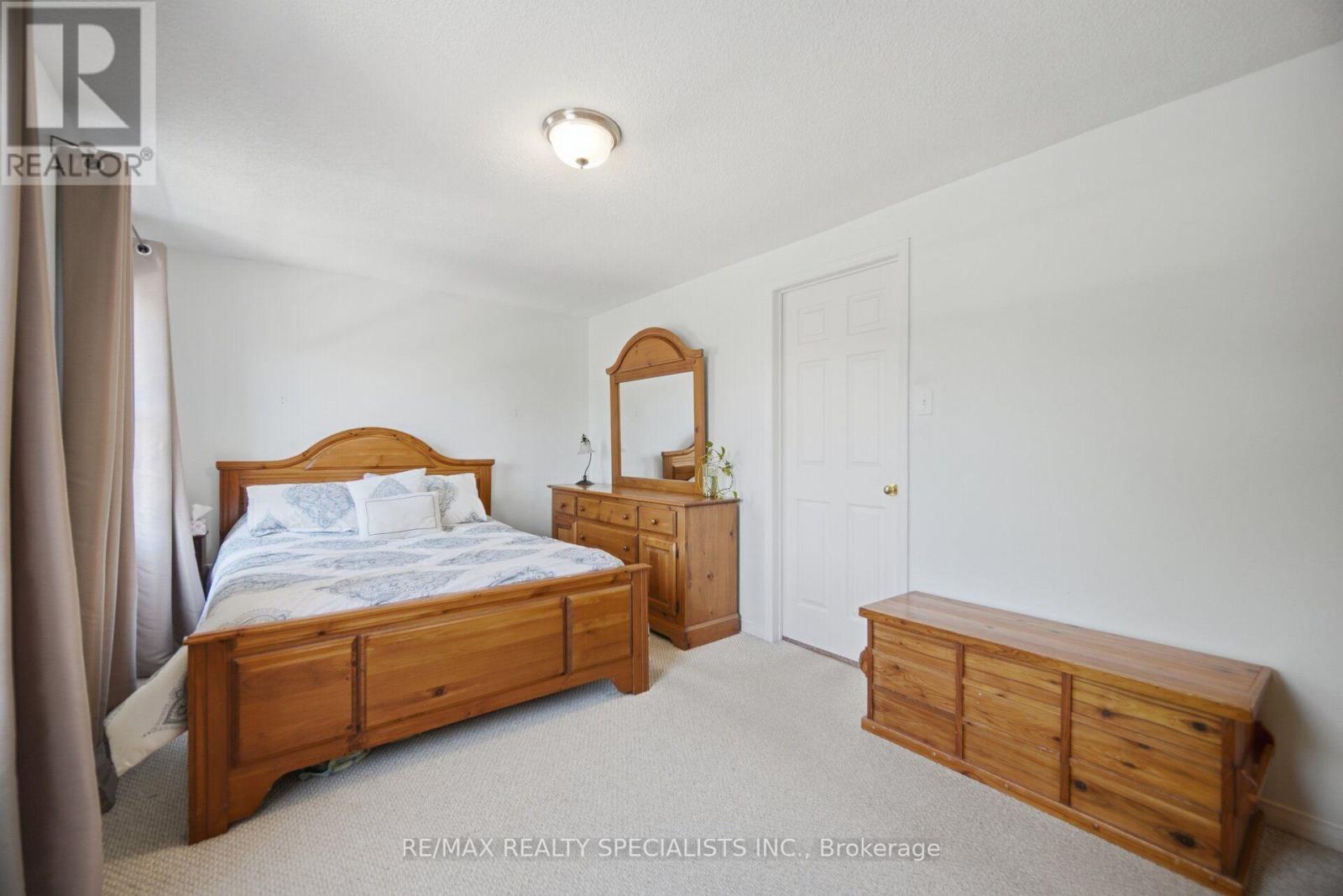 #17 2935 HEADON FOREST DRIVE - 23