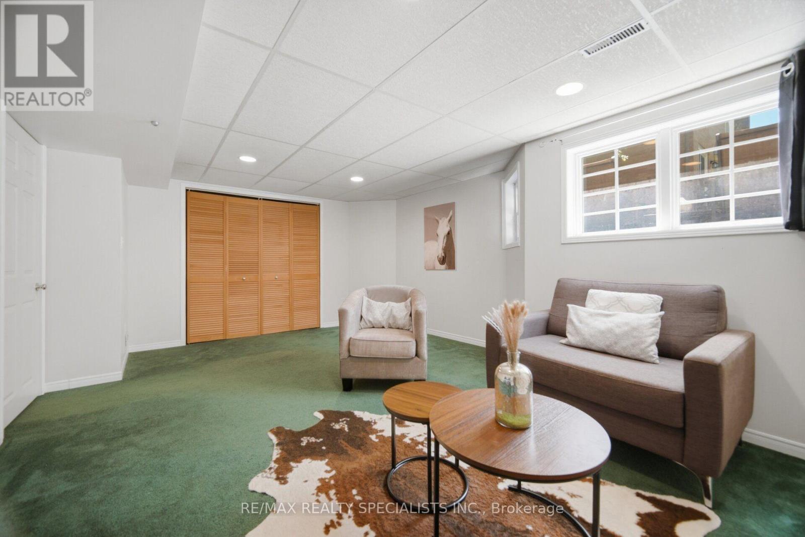 #17 2935 HEADON FOREST DRIVE - 36