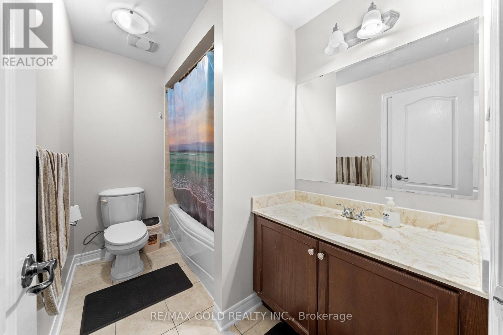 43 MIDSUMMER DRIVE - 22