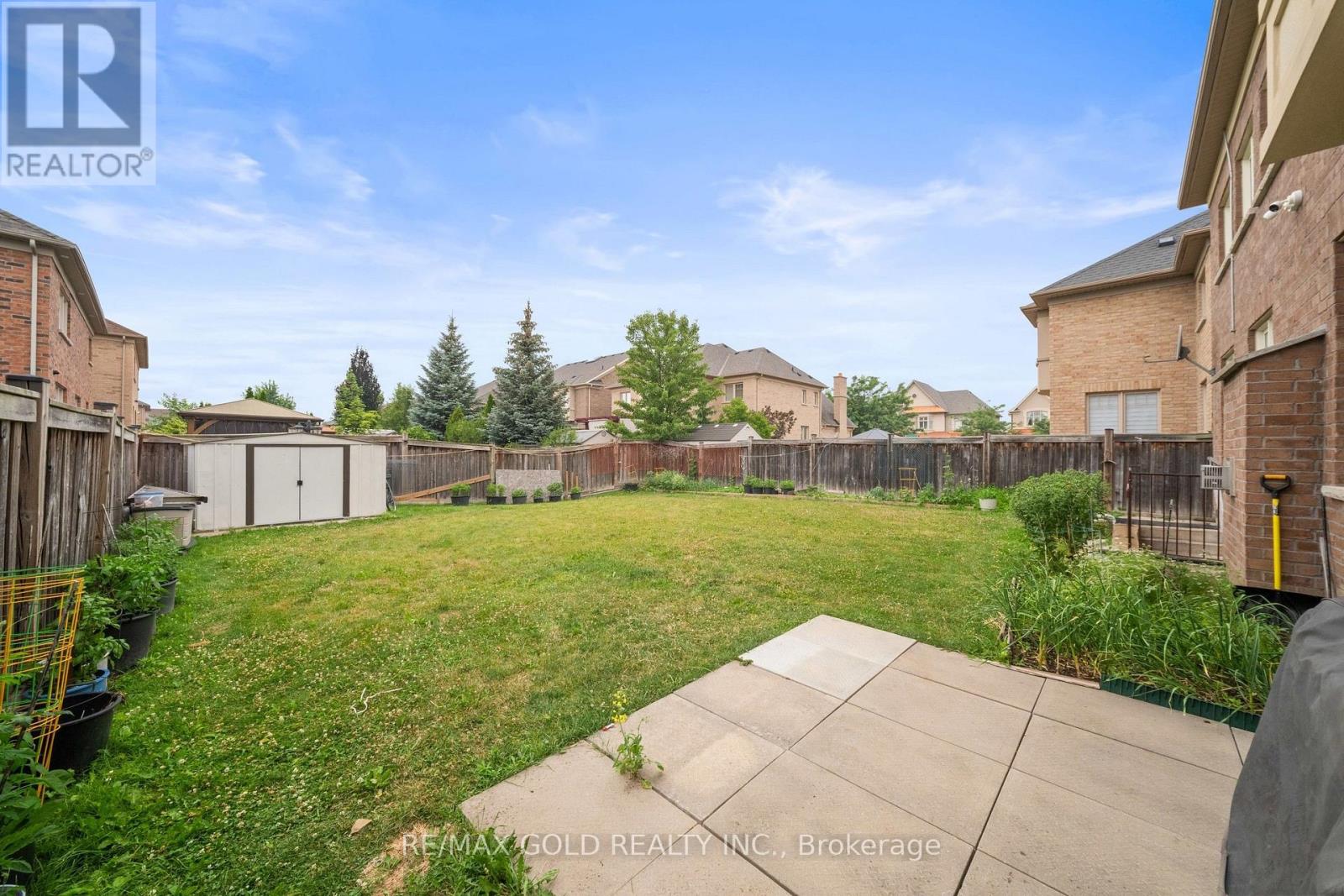 43 MIDSUMMER DRIVE - 33