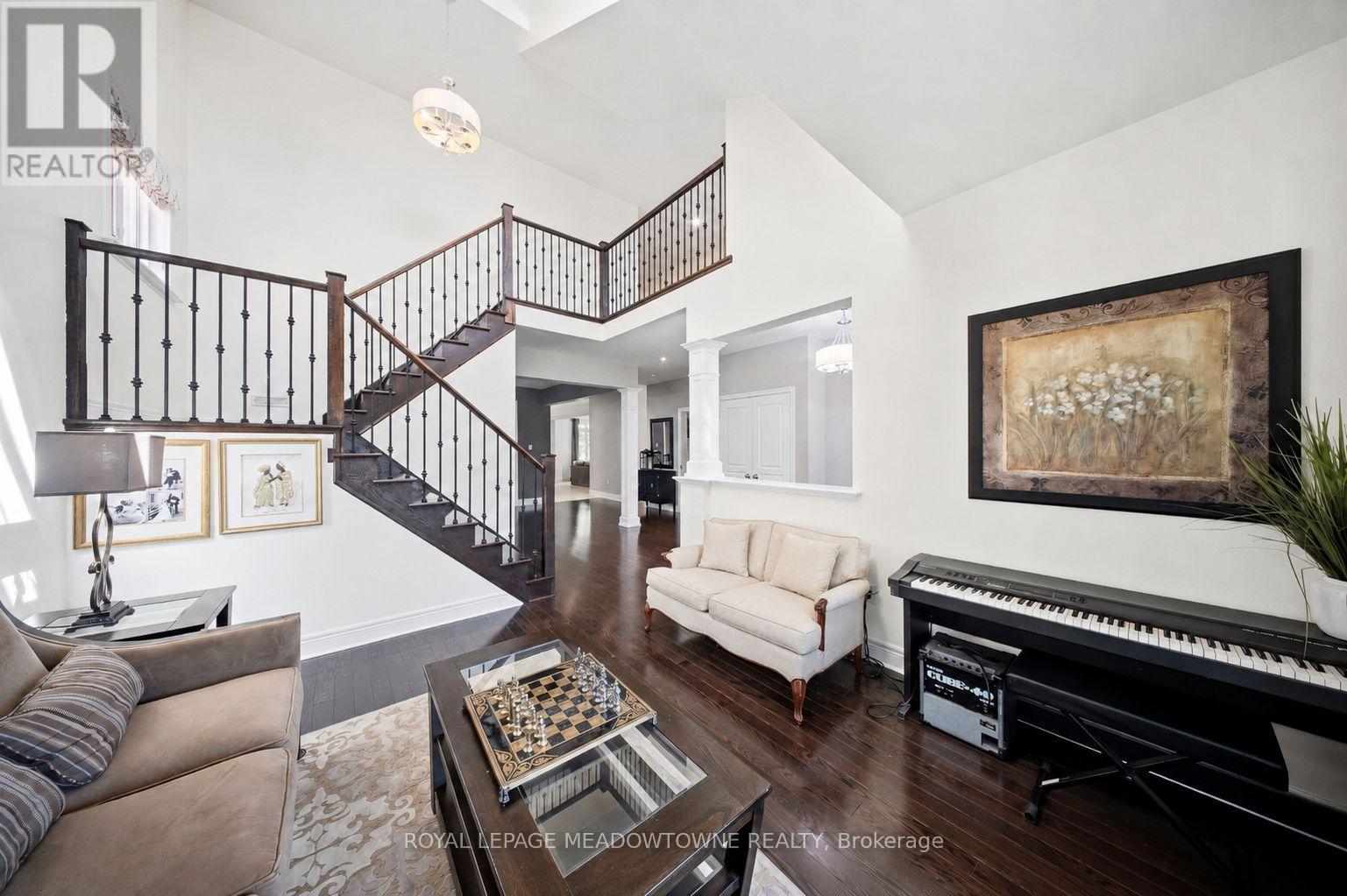 298 EATON STREET - 11