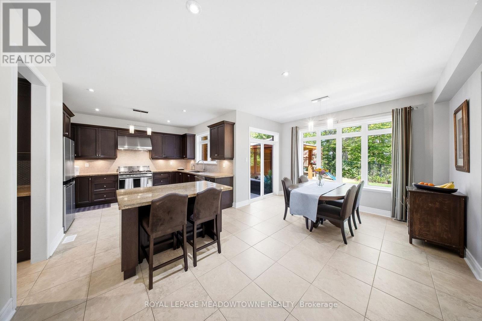 298 EATON STREET - 19
