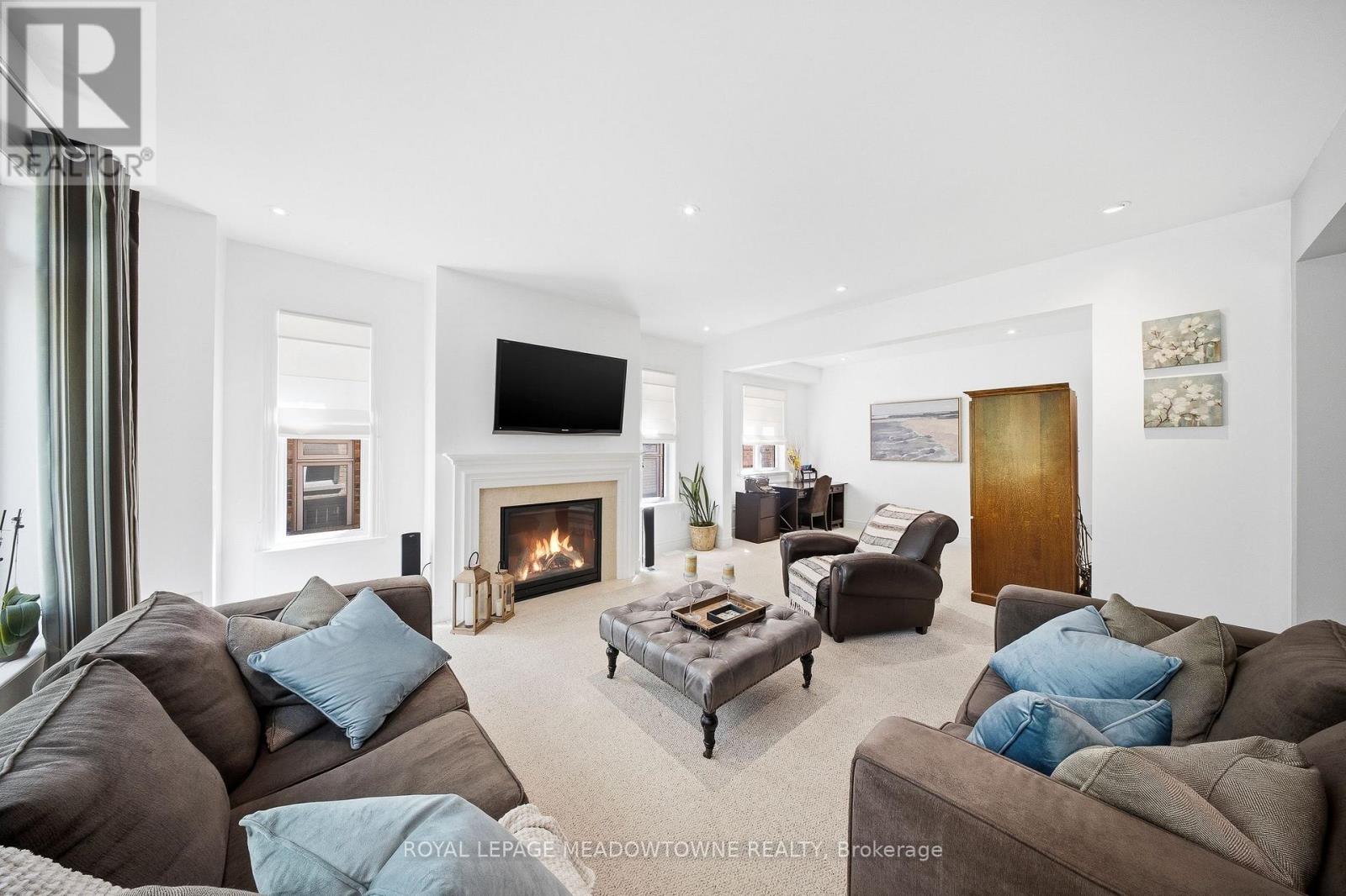 298 EATON STREET - 22