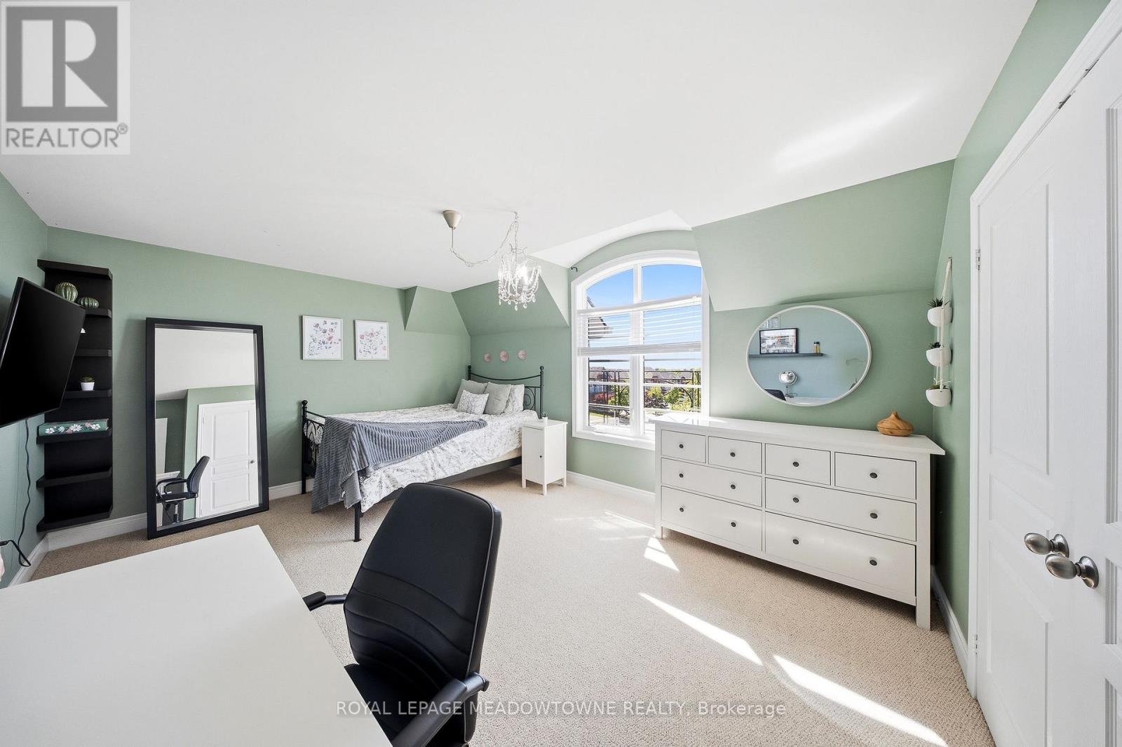 298 EATON STREET - 33