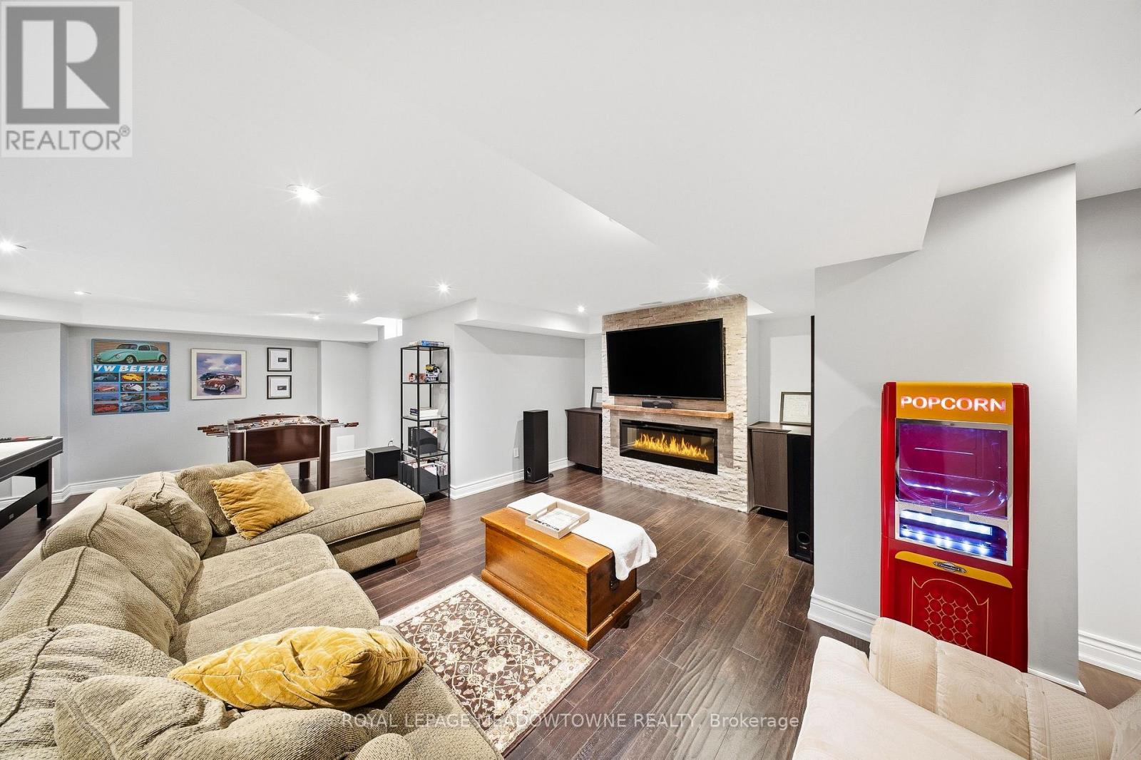 298 EATON STREET - 36