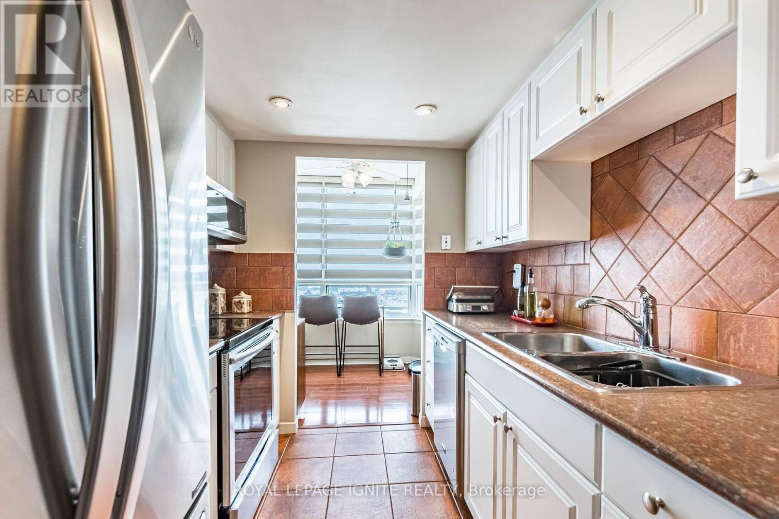 #1409 550 WEBB DRIVE - Image 19