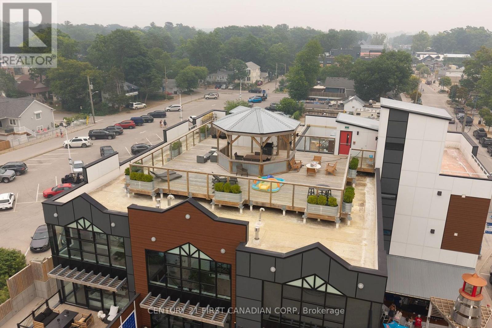 #201 85 MAIN STREET - Image 39