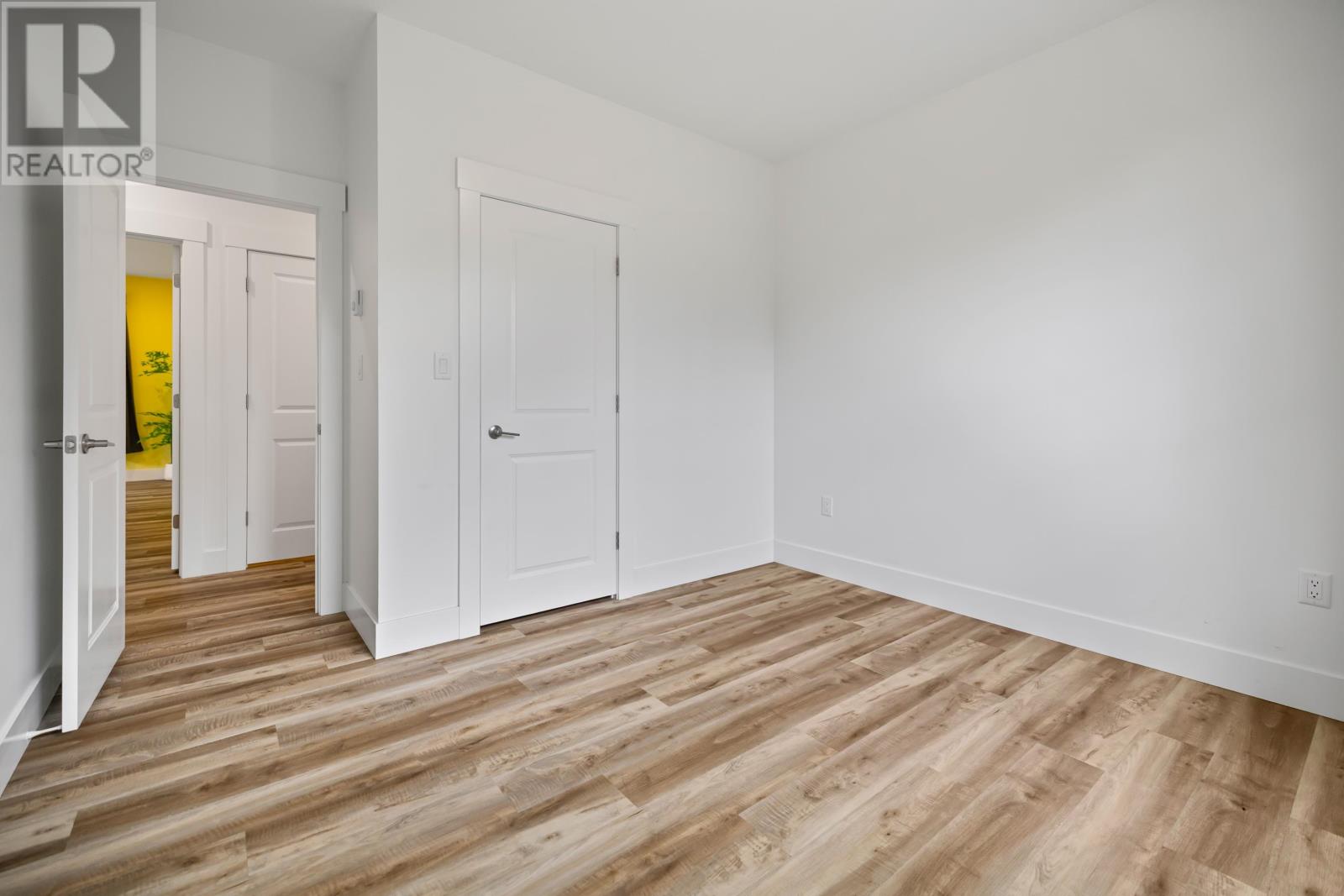 74 England Circle - Image 30