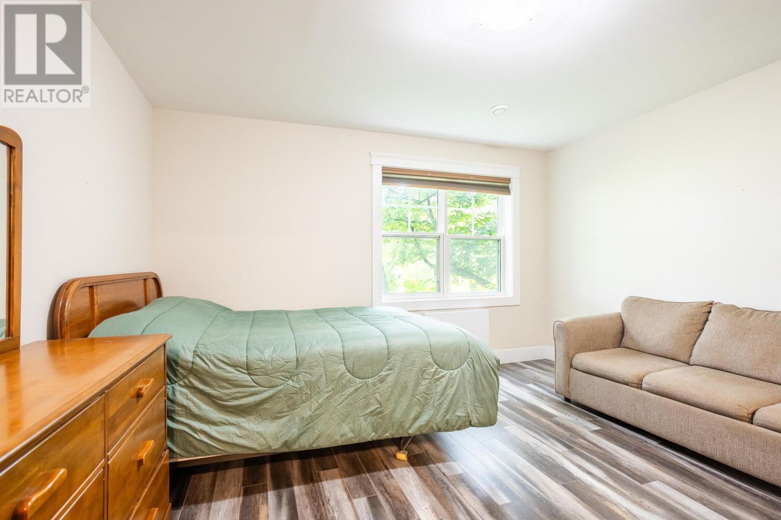 #105 29 Stratford Road - 11