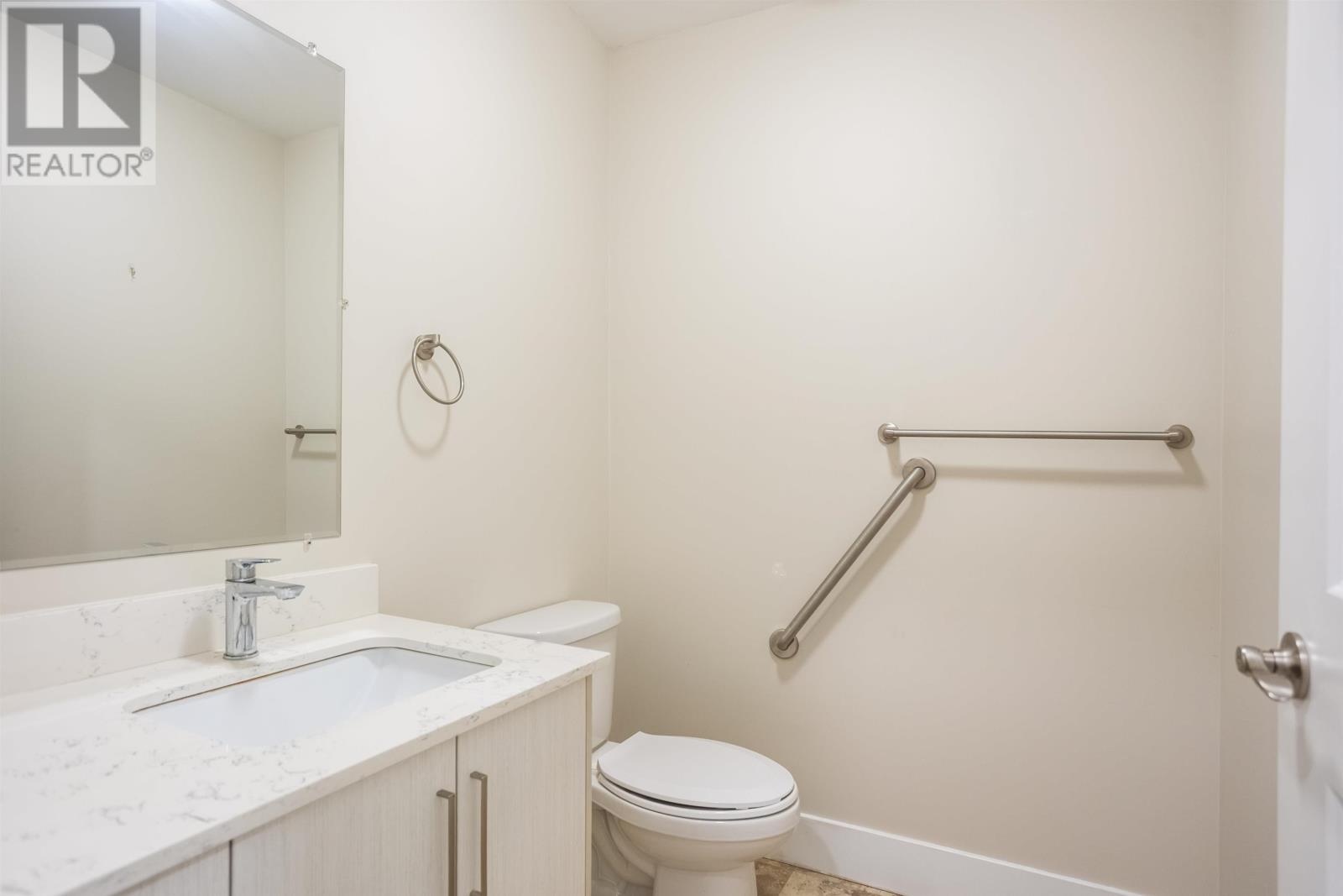 #105 29 Stratford Road - 17