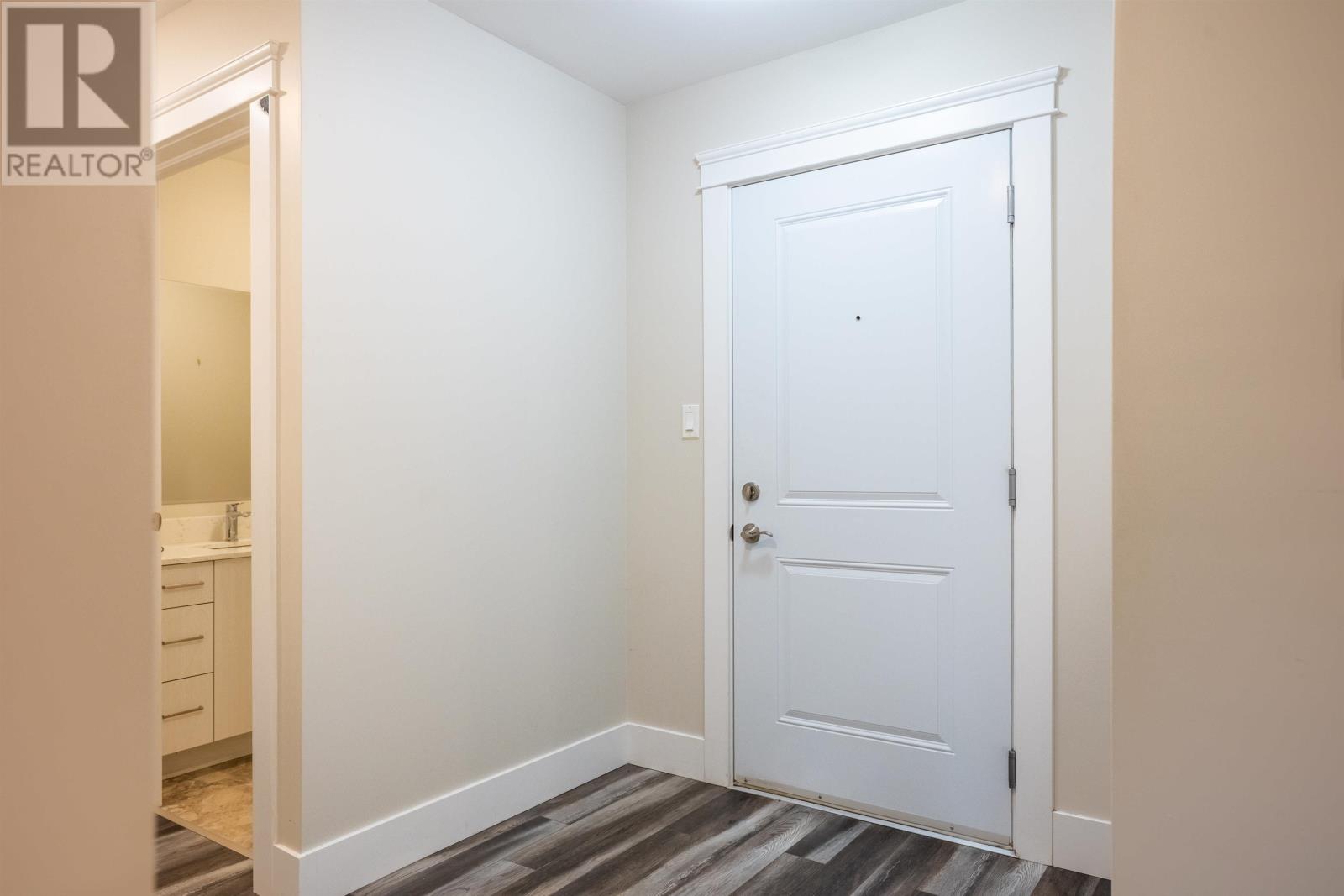 #105 29 Stratford Road - 2