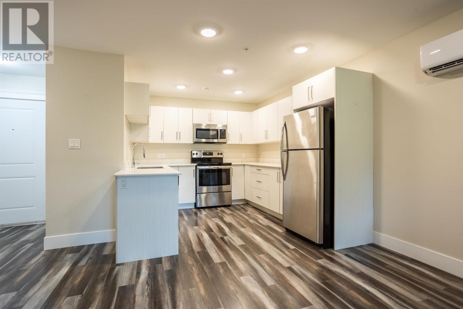 #105 29 Stratford Road - 5
