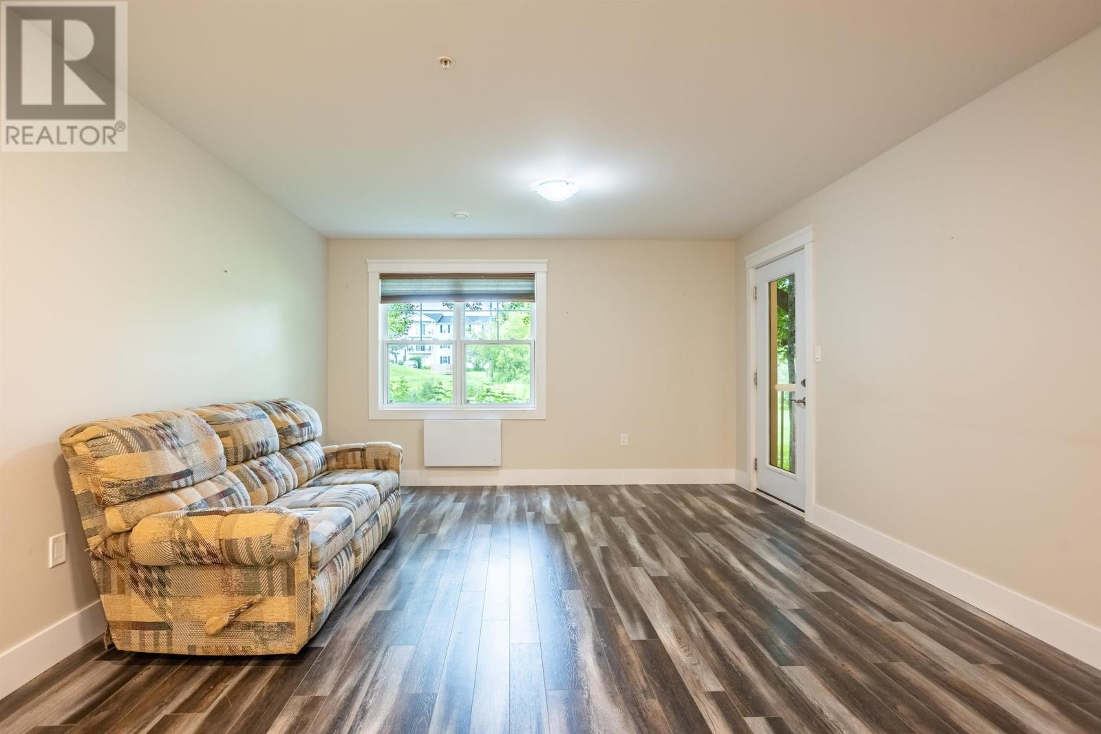 #105 29 Stratford Road - 7
