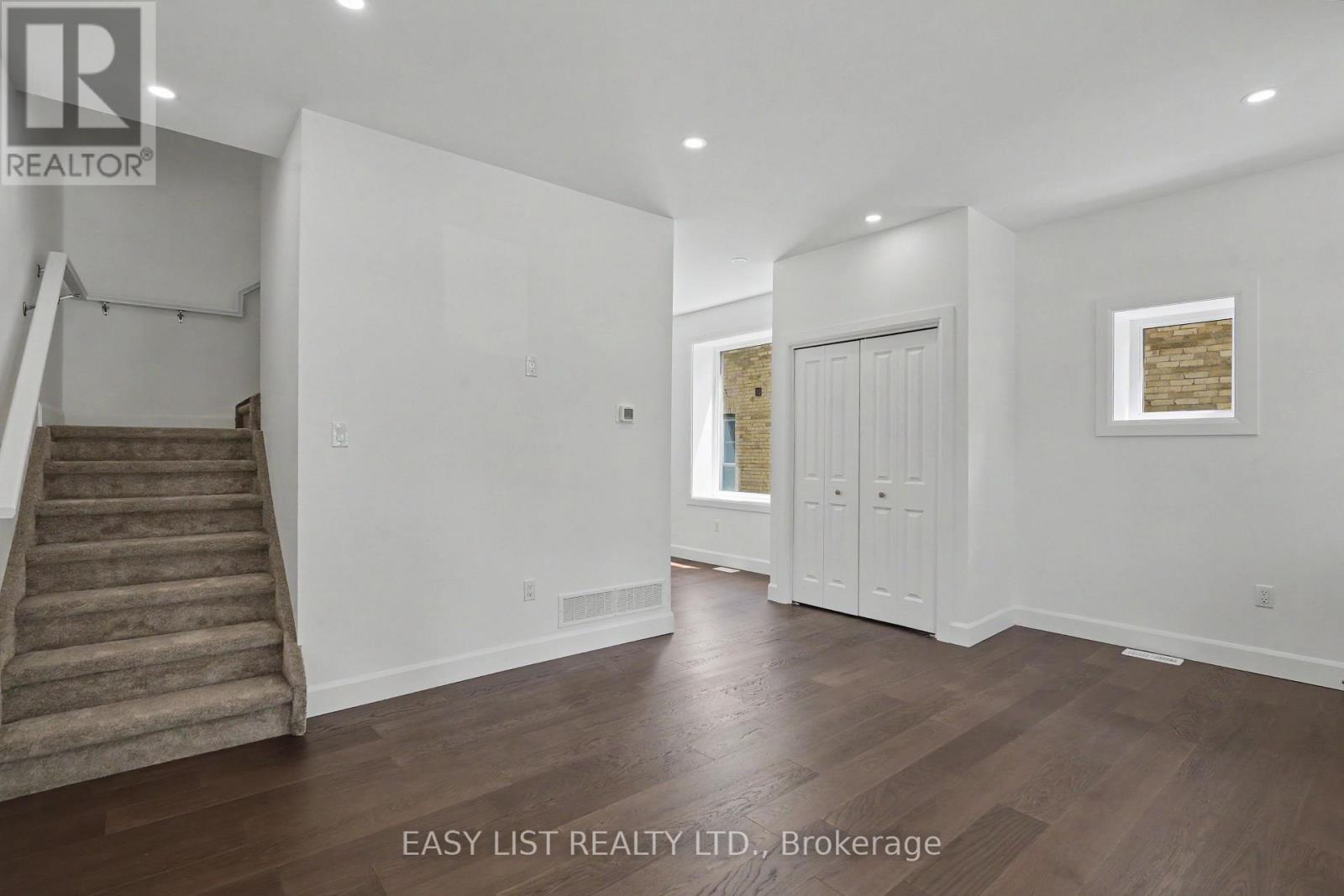 840 LORNE AVENUE - 11