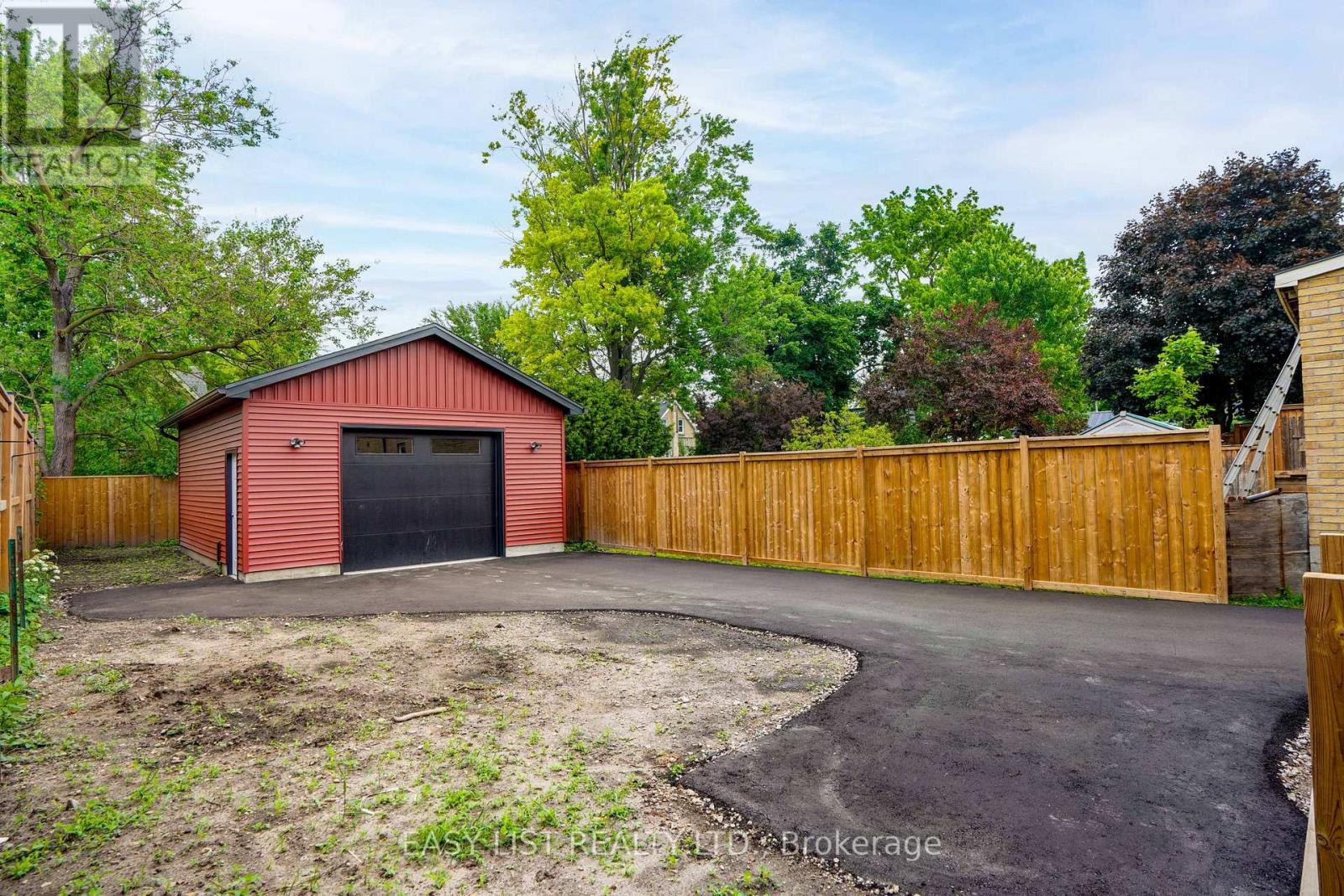 840 LORNE AVENUE - 6