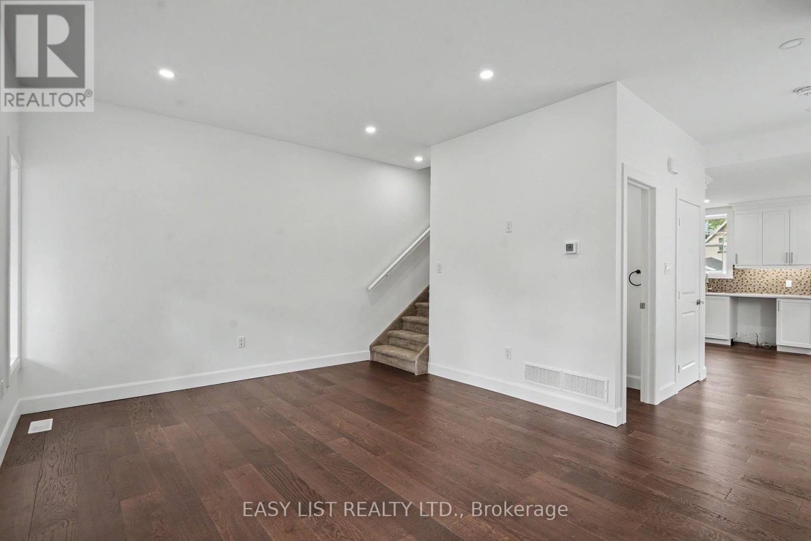 840 LORNE AVENUE - 9