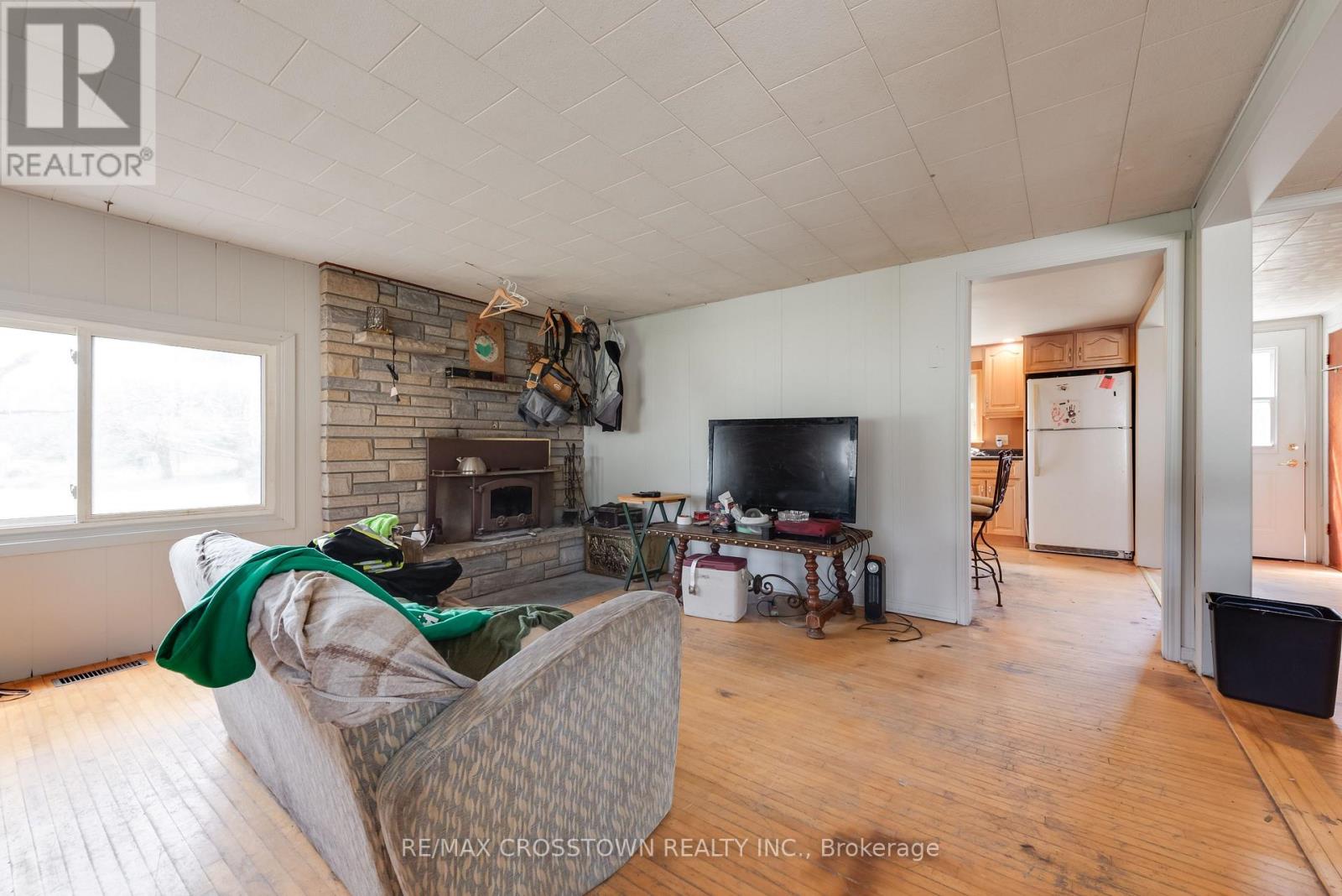 316056 HIGHWAY 6 HIGHWAY S - 7