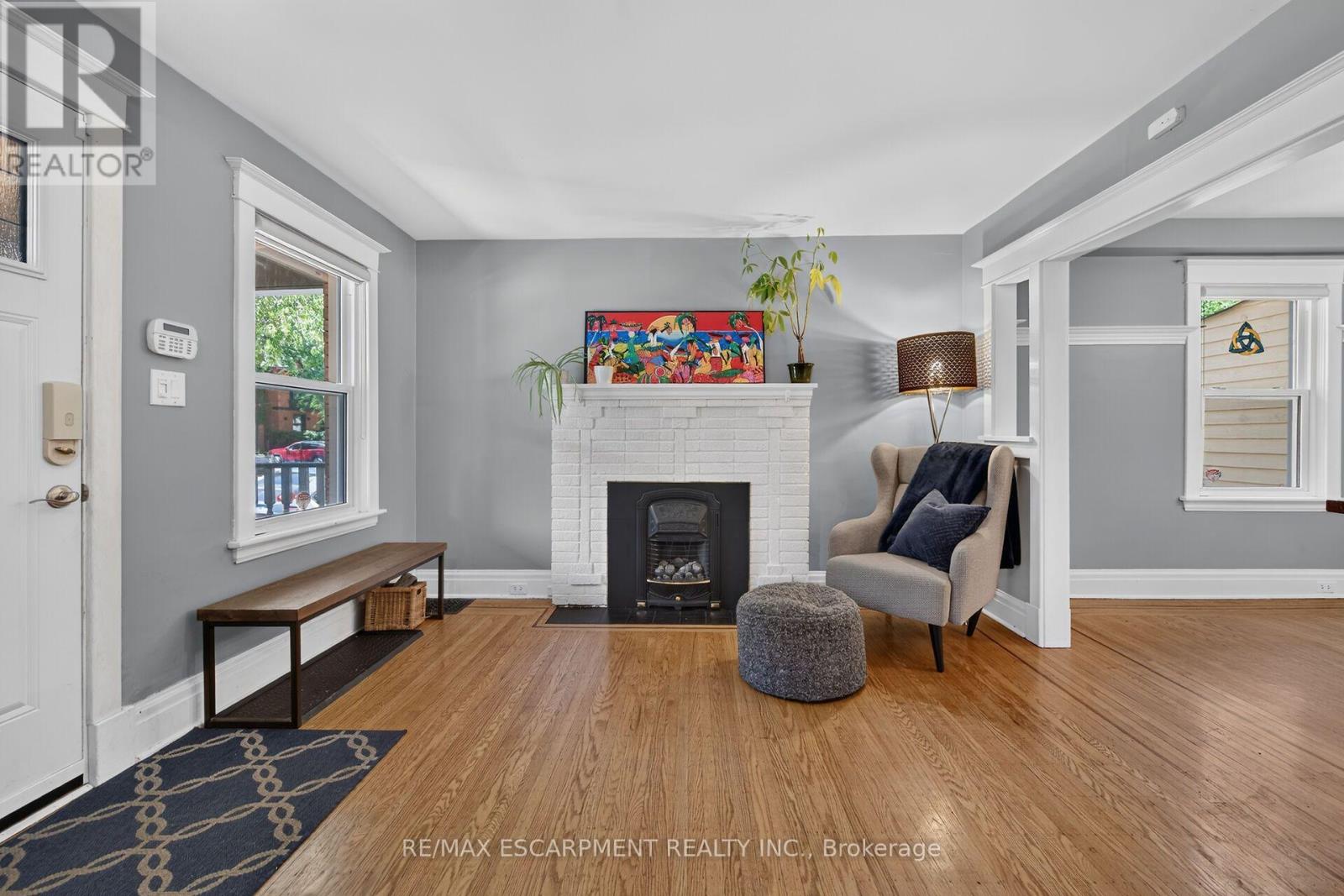 163 HESS STREET S - 13