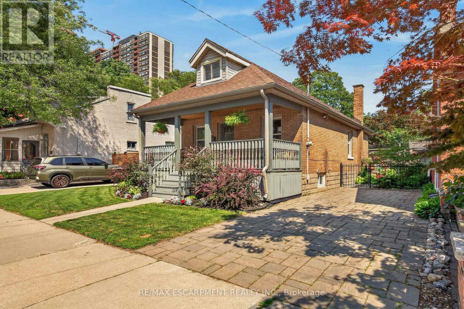 163 HESS STREET S - 2
