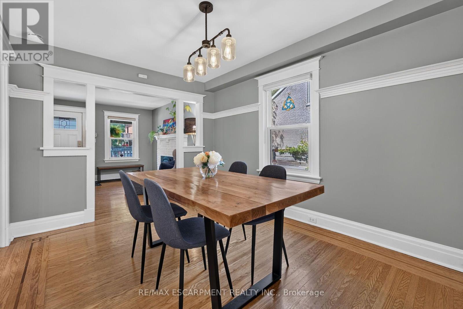 163 HESS STREET S - 21
