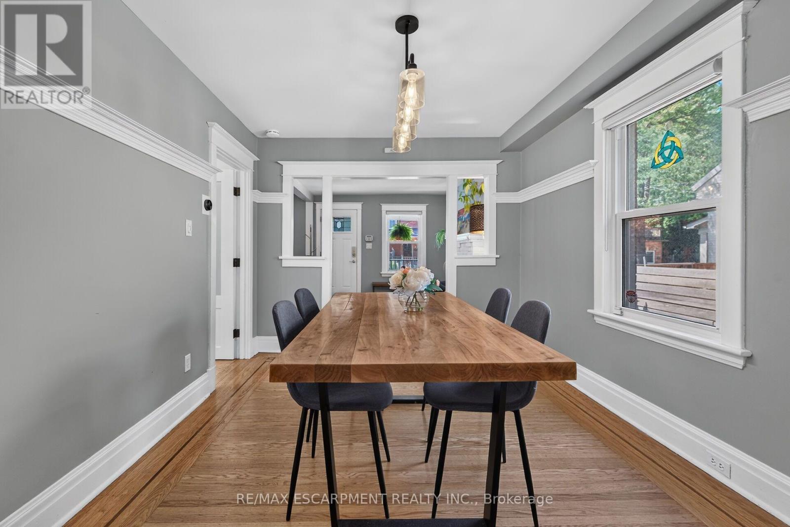 163 HESS STREET S - 22