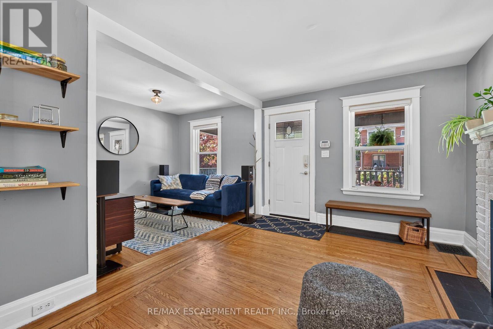 163 HESS STREET S - 9