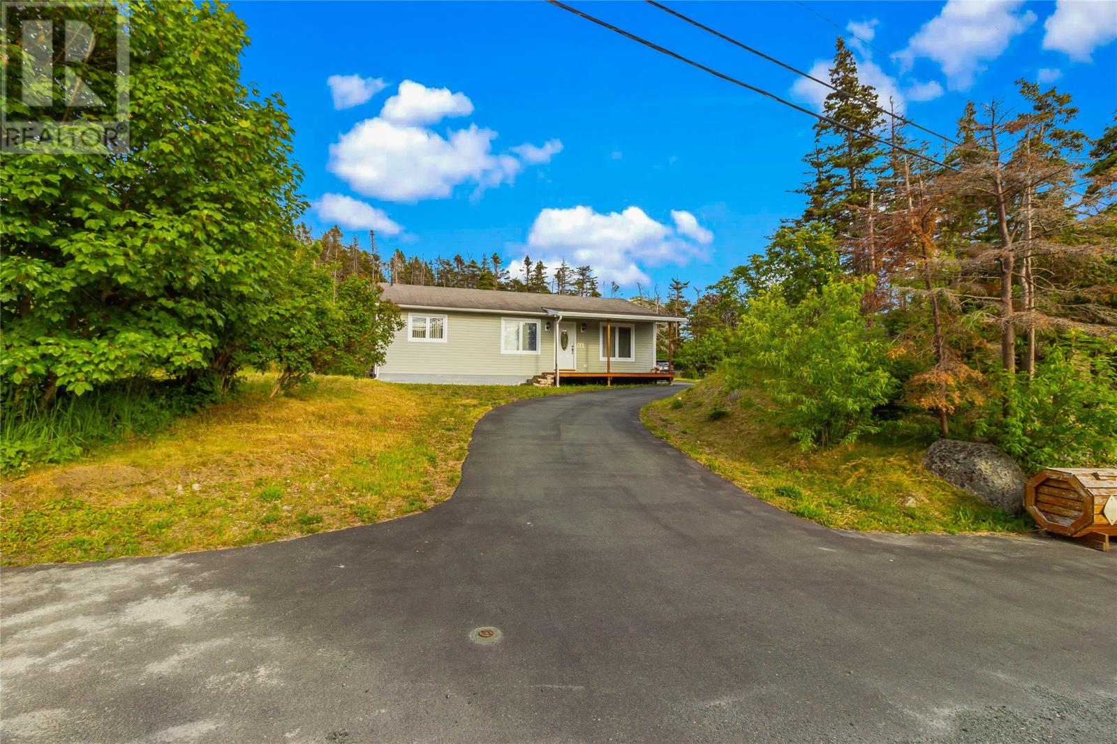 8 Anglican Cemetery Road - 1