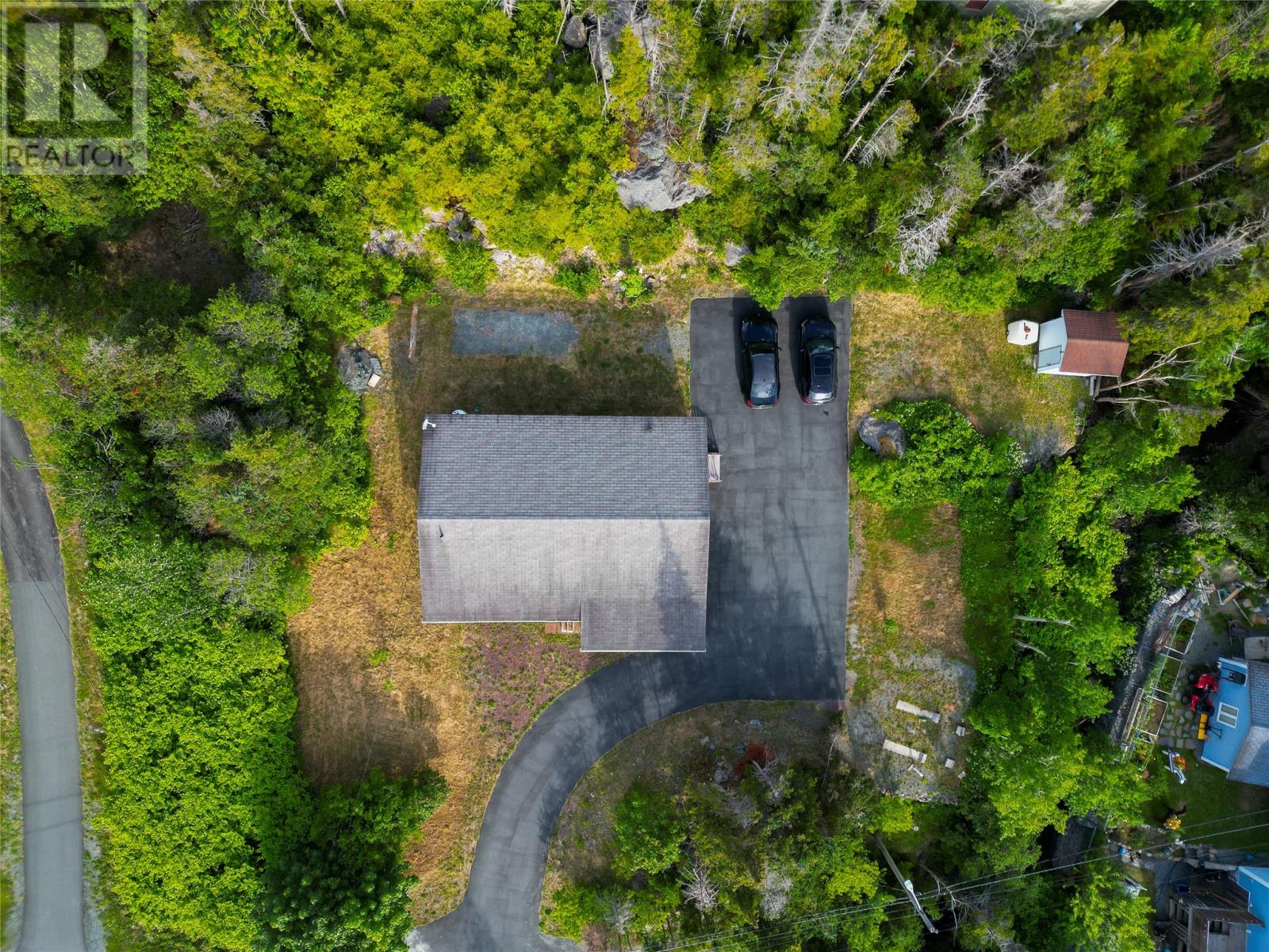 8 Anglican Cemetery Road - 34