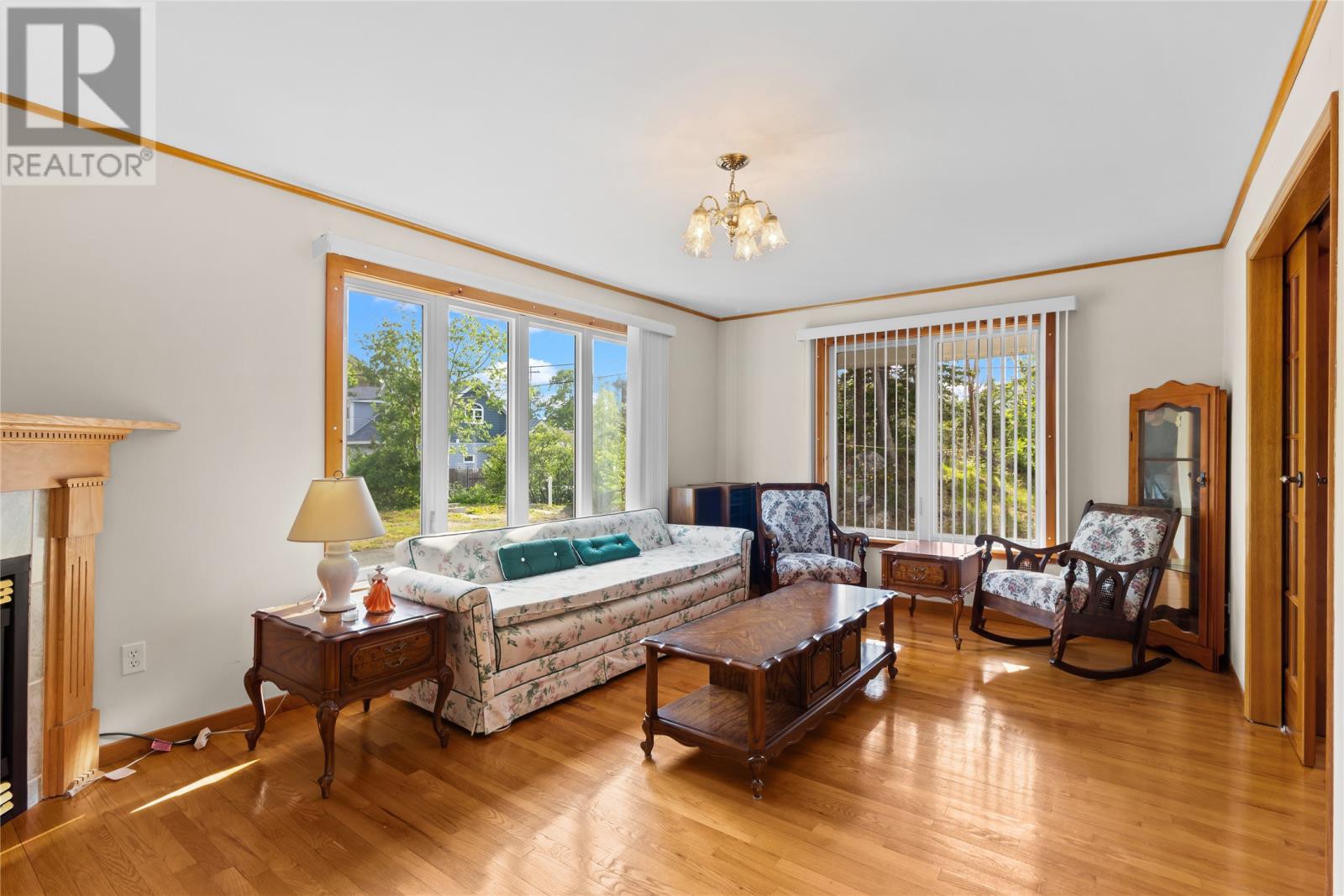 8 Anglican Cemetery Road - 7