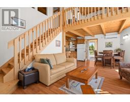 Living room - 240 Beaver Drive, West Quoddy, NS B0J2R0 Photo 6