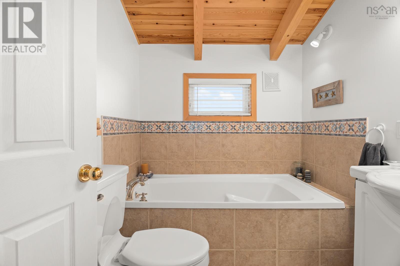 240 Beaver Drive - 29