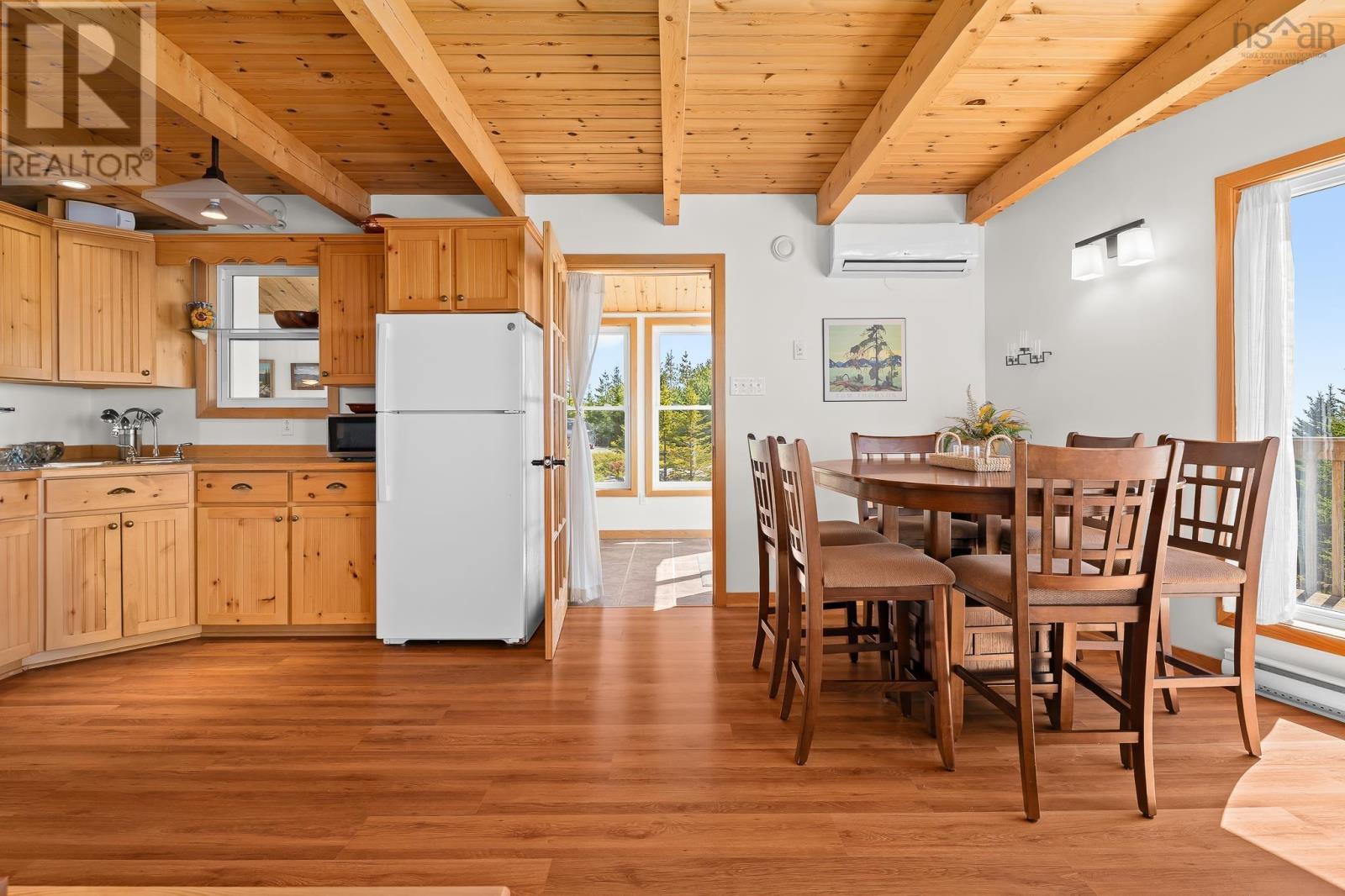 240 Beaver Drive - 8
